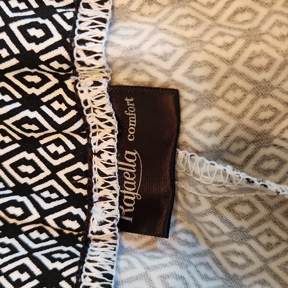 Rafaella Comfort Black and White Bermuda Shorts - Picture 4 of 7